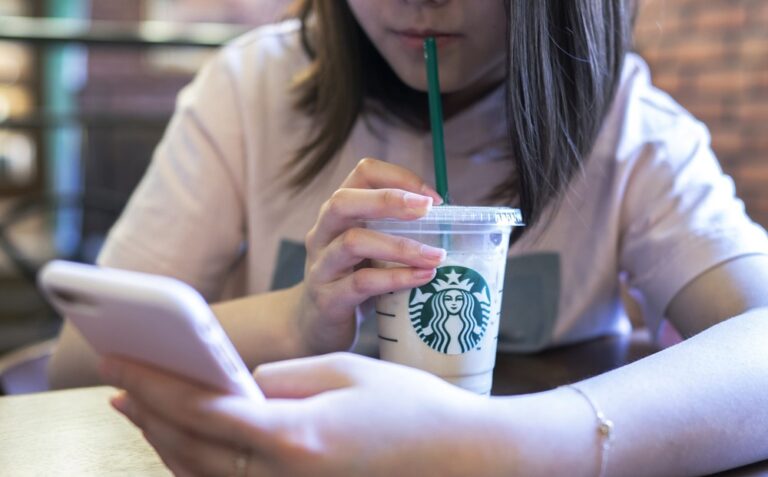 Starbucks ends stores for generation Z after six years; See reason

