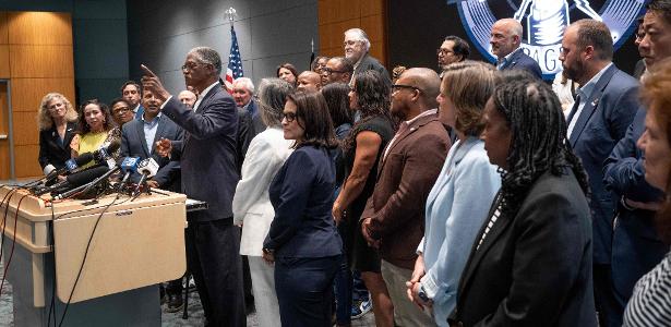Deputados democratas do Texas deixaram o estado para barrar votação sobre redesenho eleitoral
