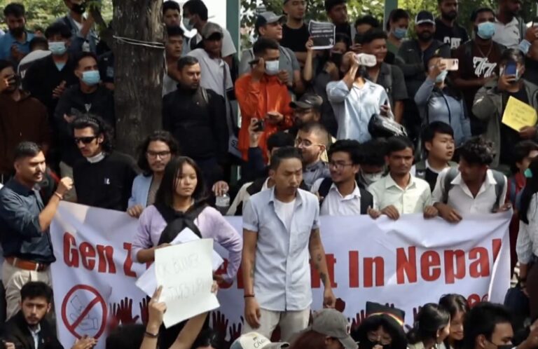 Bloqueio de 26 redes sociais no Nepal é revogado e premiê renuncia após 19 morrerem em protestos