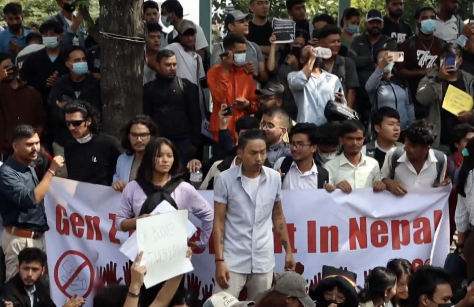 Bloqueio de 26 redes sociais no Nepal é revogado e premiê renuncia após 19 morrerem em protestos