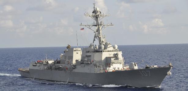 25.set.2012 - Navio de guerra "Destróier Graveley" posicionado no Mar do Caribe ocidental