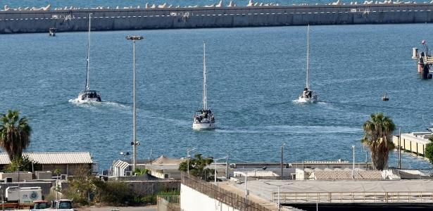 Barcos de flotilha que levava ajuda a Gaza em porto em Israel 