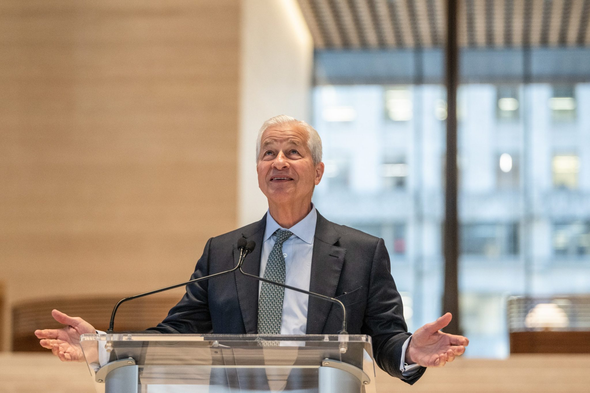 JPMorgan's new $3 billion headquarters has pub and coffee shops to attract 24/7 employees