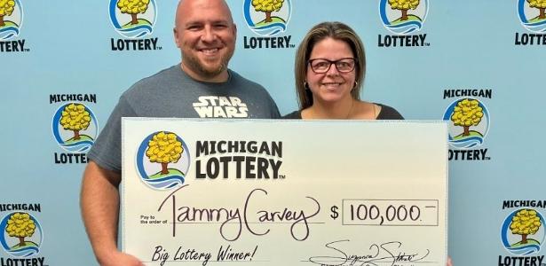 Tammy Carvey ganhou US$ 100.000 (cerca de R$ 540 mil) na loteria após apostar com números do ChatGPT