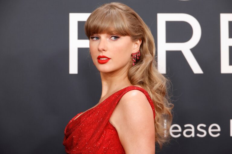 Taylor Swift's billionaire manual to change routes and convert users into sales
