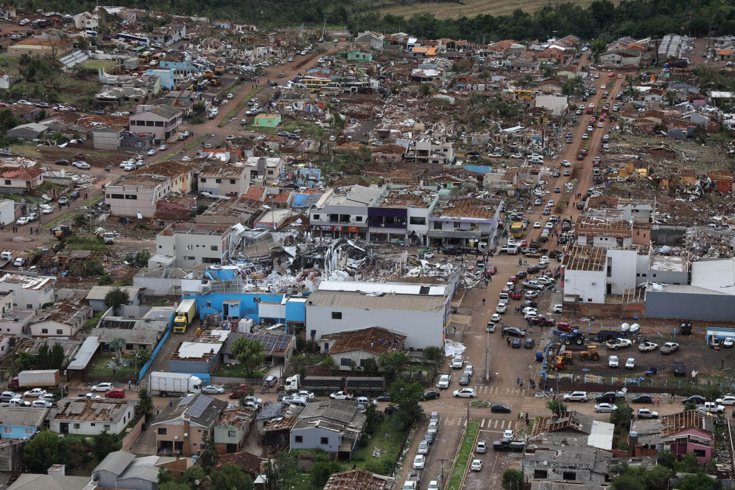Lula expresses solidarity after tornado in Paraná and sends support team