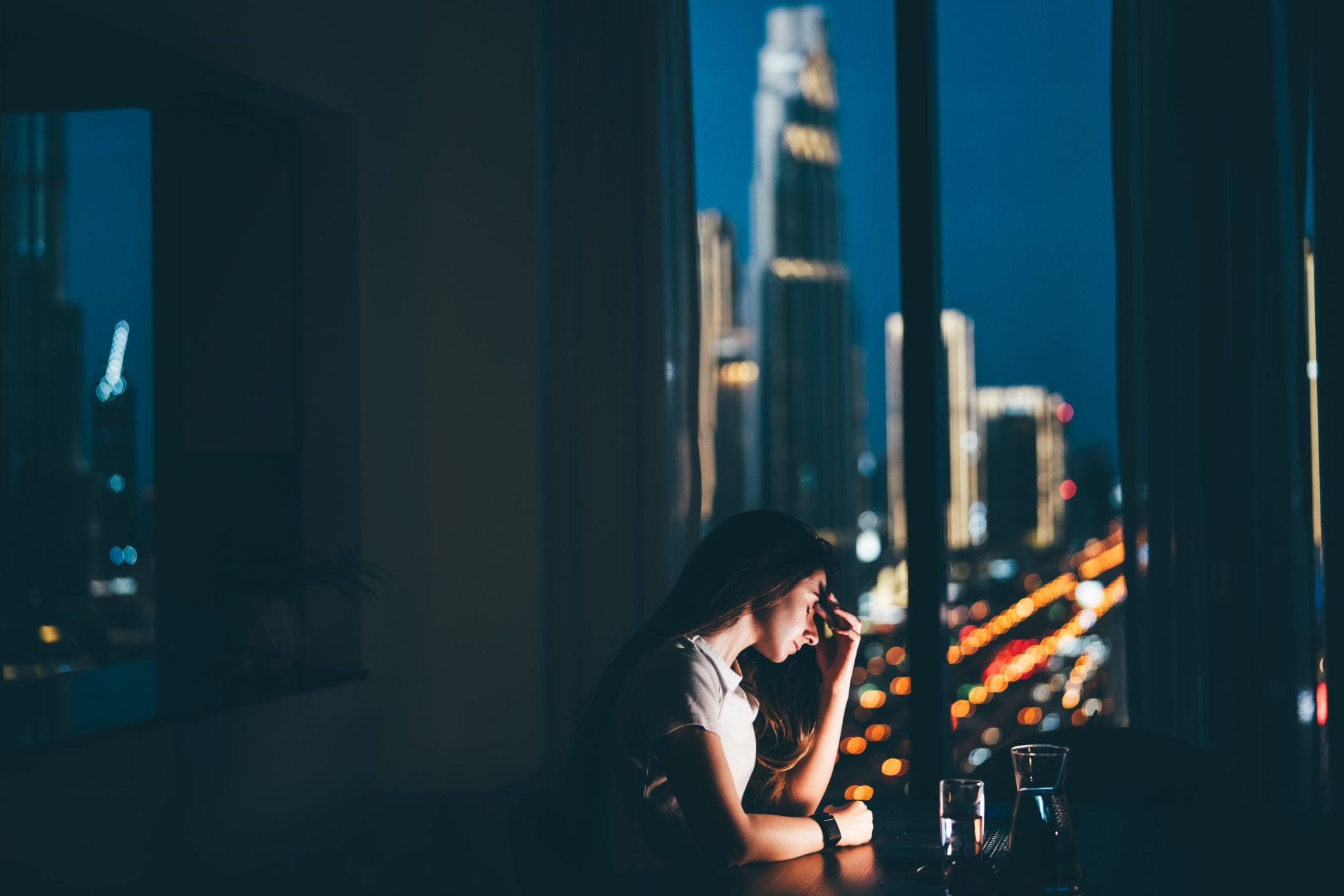 Americans who earn 6 figures feel a crisis, work odd jobs and even skip meals