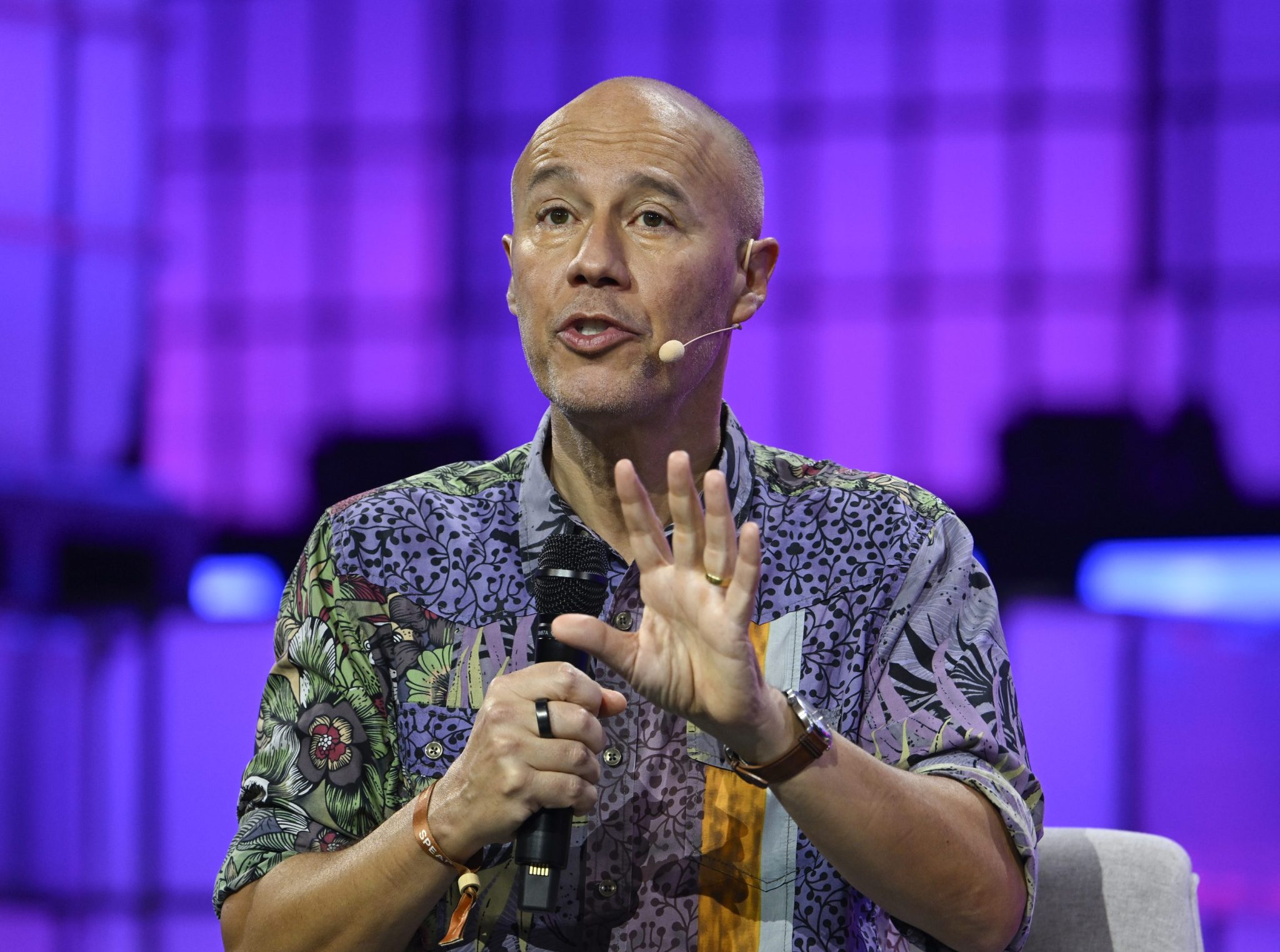 It will take a long time for autonomous cars to replace drivers, says CEO of Uber rival