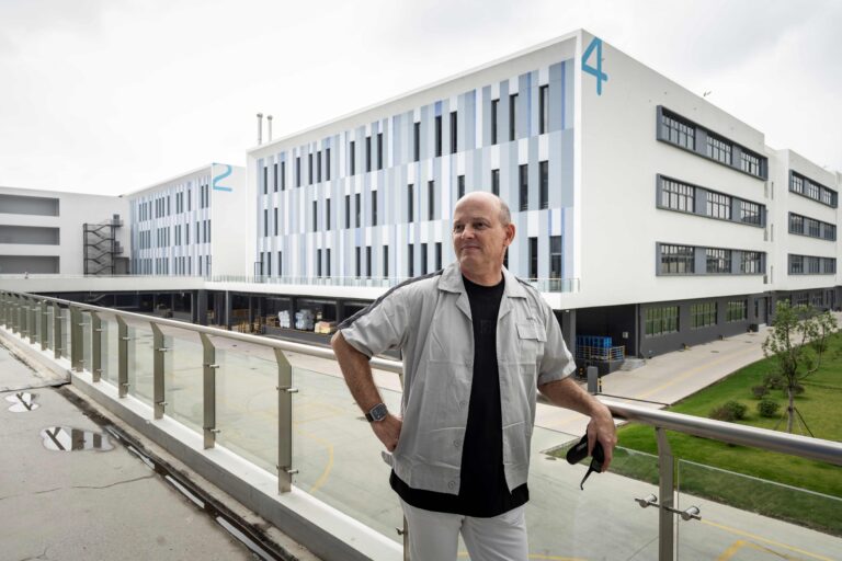 Why US factories continue to look for alternatives outside of China
