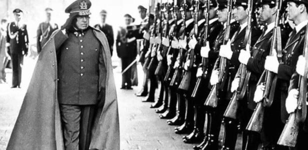 O ditador chileno Augusto Pinochet
