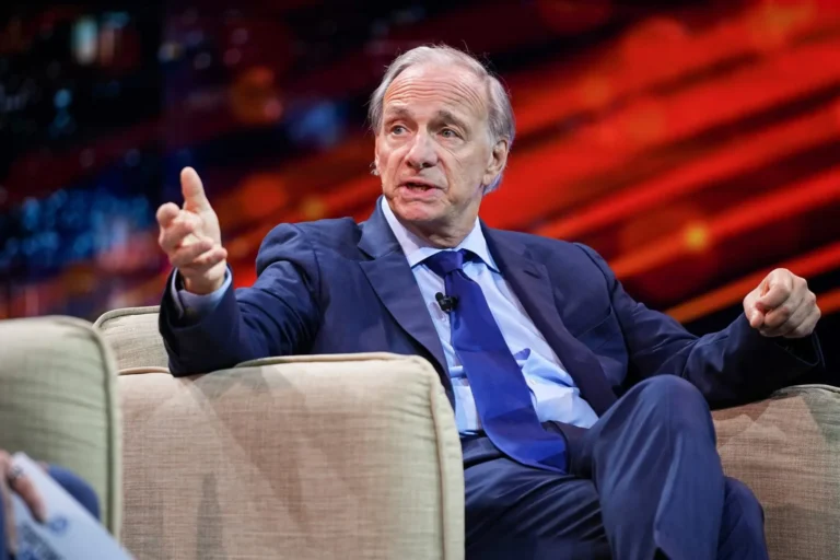 O investidor bilionário Ray Dalio (Foto: Amal Alhasan/Fortune Media)