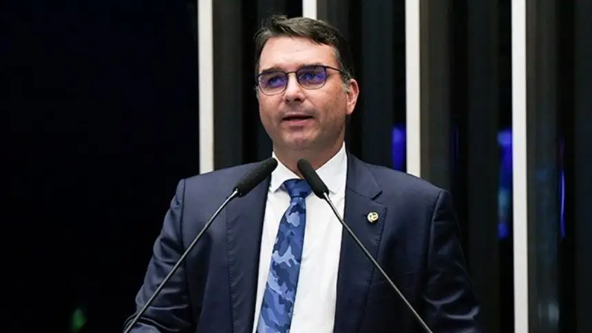 Governors maintain plans for 2026 after Flávio Bolsonaro's nomination for President