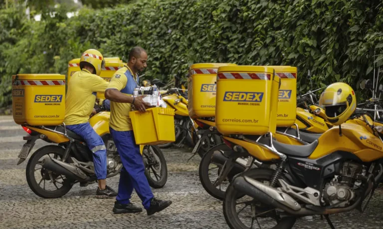 Treasury authorizes loan to Correios with state guarantee
