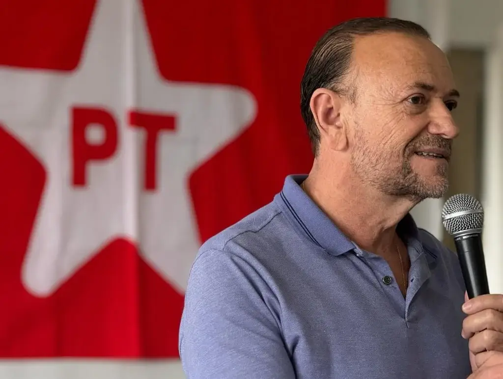 “We don’t debate opponents, we debate our government”, says PT president