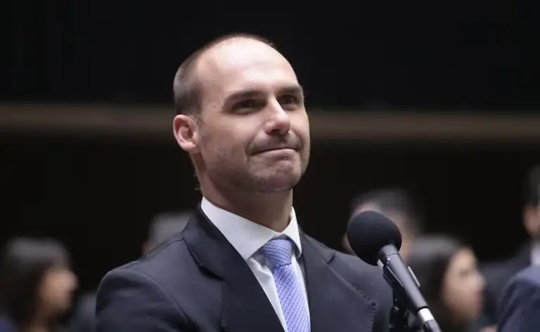 PF determines Eduardo Bolsonaro’s immediate return to his position as clerk