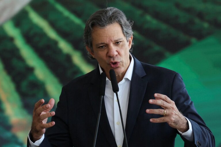 Only Lula dialogues with the world, says Haddad: 'Opposition does not transcend even its own state'
