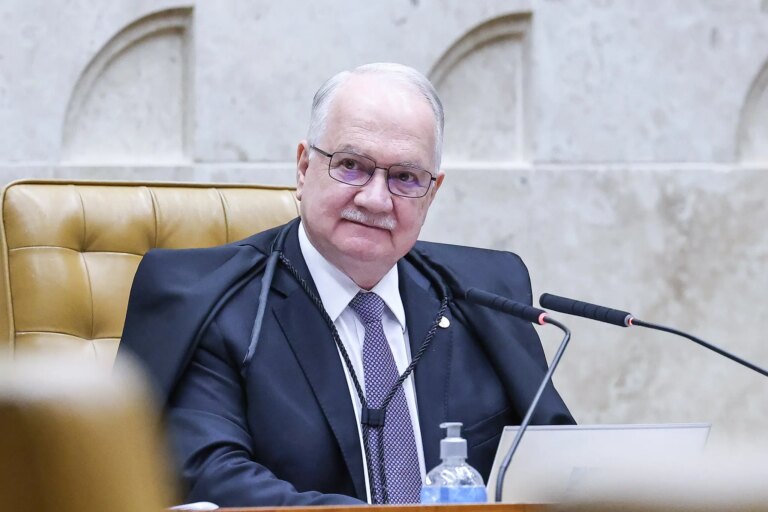 Fachin defends the STF's actions in the Master case after criticism of Toffoli's conduct
