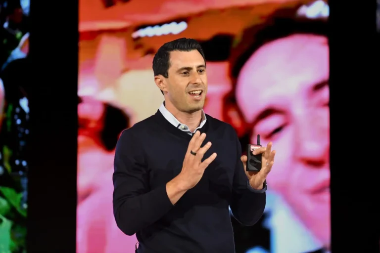 Harvard graduate and Chinese cinema fan: Meet the new CEO of TikTok in the US
