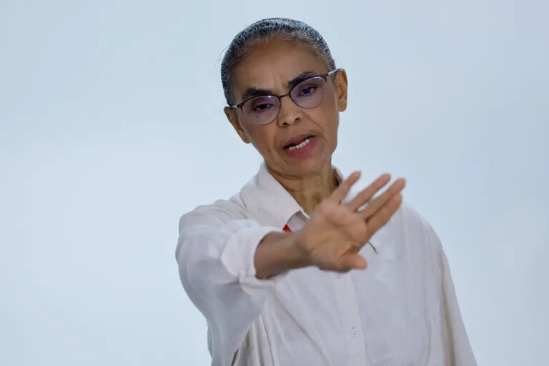 Marina Silva spoke with PT president about candidacy for the Senate in São Paulo
