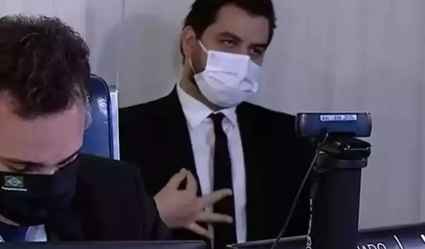 PF arrests Filipe Martins after Moraes points out violation of precautionary measure