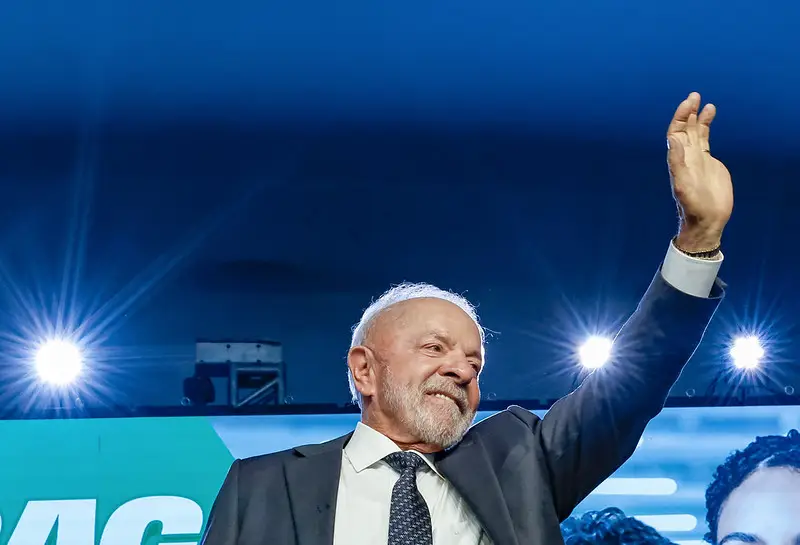 TRF-2 denies request from Flávio's former advisor to ban parade in honor of Lula