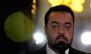 Resignation confirmed: Castro schedules ceremony to end his term