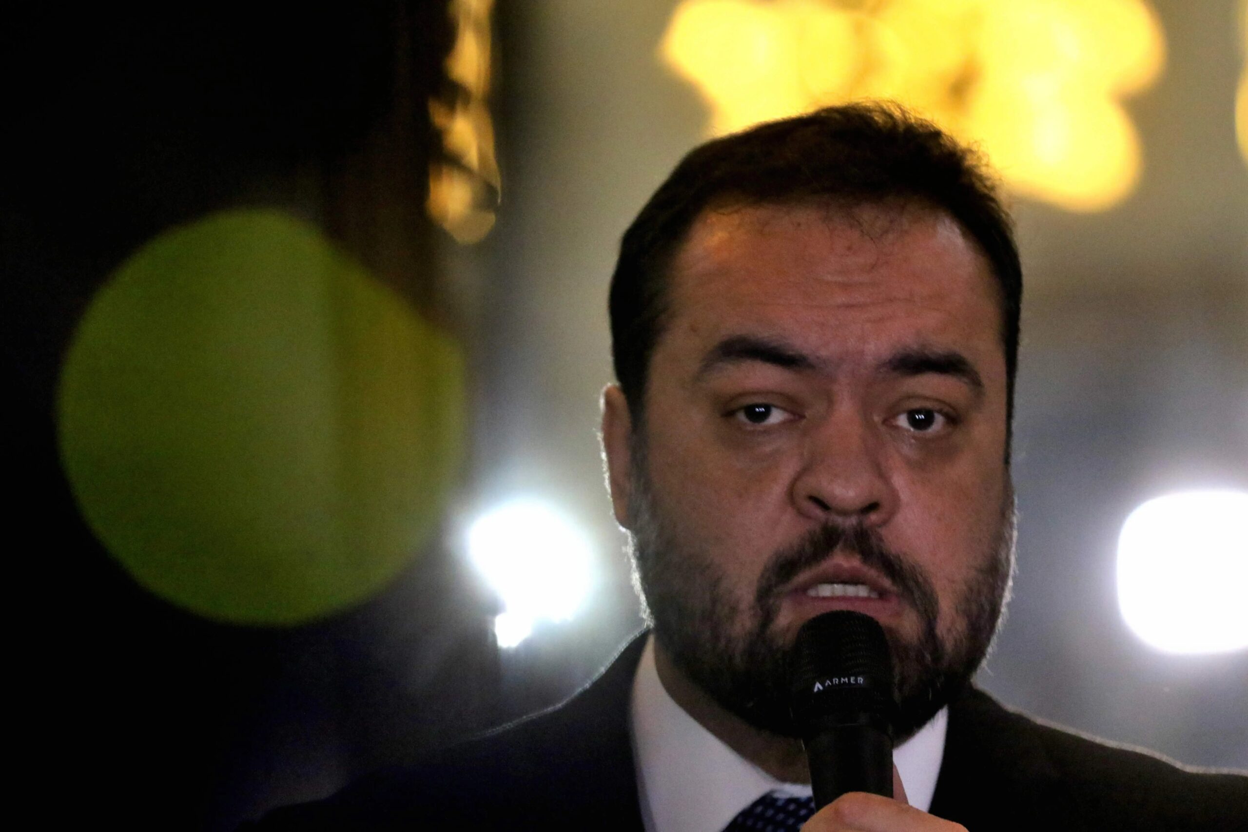 Cláudio Castro will meet with PL president and Flávio to decide political future