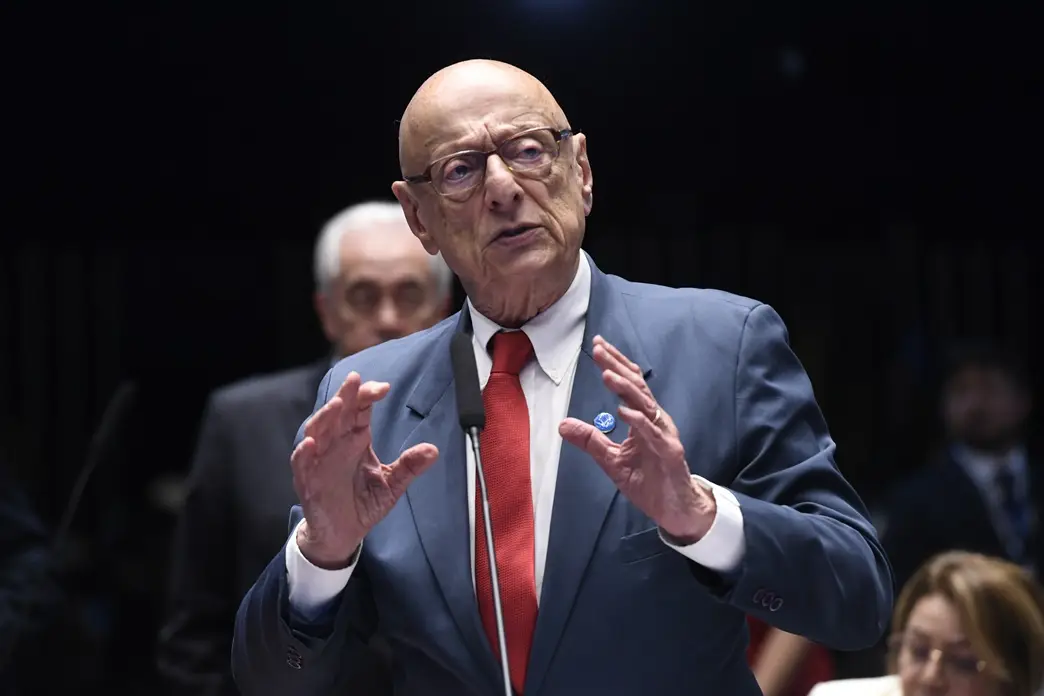 Esperidião Amin reaffirms his candidacy for the Senate for SC, even with Carlos and De Toni