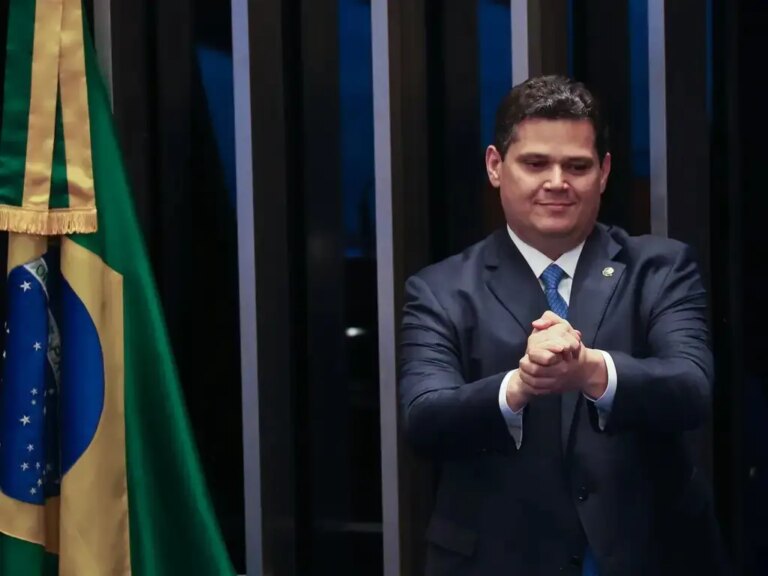 Government members react and meet with Alcolumbre to reverse the INSS CPMI vote
