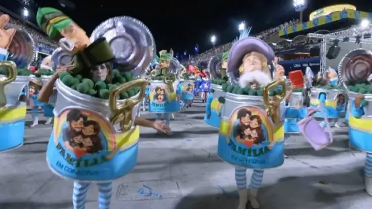 Pro-Lula parade portrays evangelicals in “canned food” and provokes reaction on the networks
