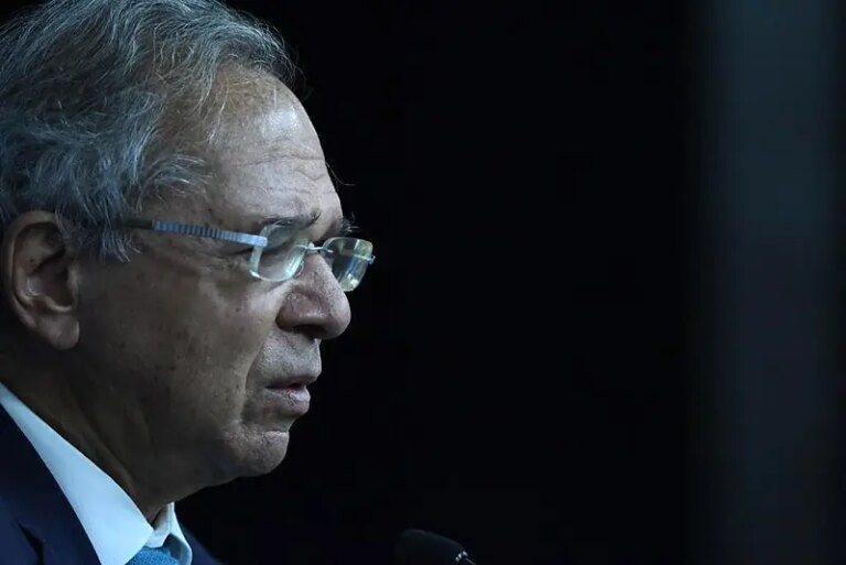Paulo Guedes: If Flávio Bolsonaro wins elections, he will have my full support
