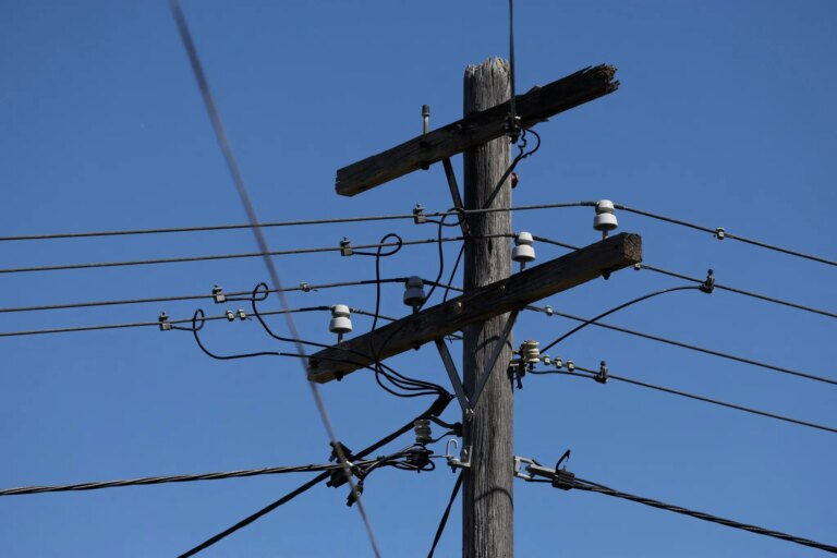 Aneel's activities are at risk of being stopped
