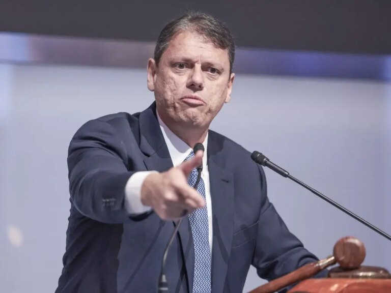 Tarcísio on Haddad, likely opponent in SP: 'He raised taxes every 30 days'
