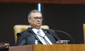 Dino extends Macapá deputy’s removal for an indefinite period
