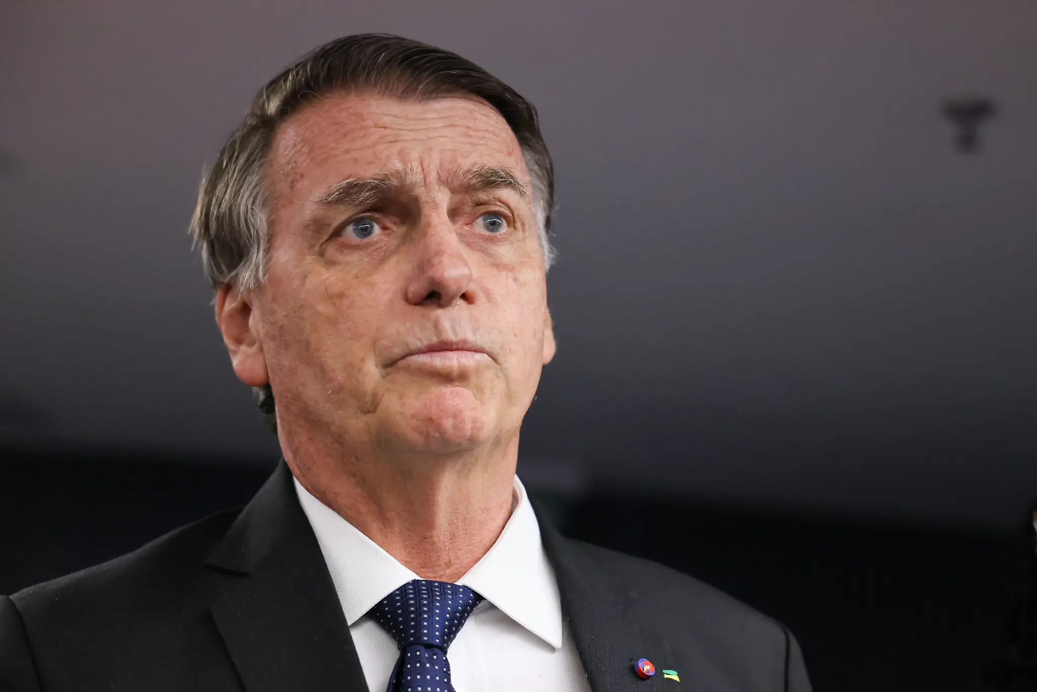 Bolsonaro remains stable and has no fever and is not expected to be discharged, according to the Bulletin