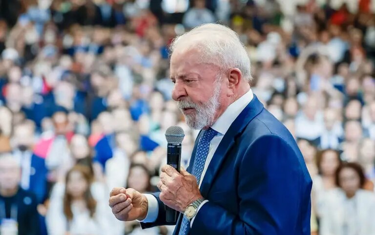 After pressure, Lula sanctions law against criminal factions with partial veto
