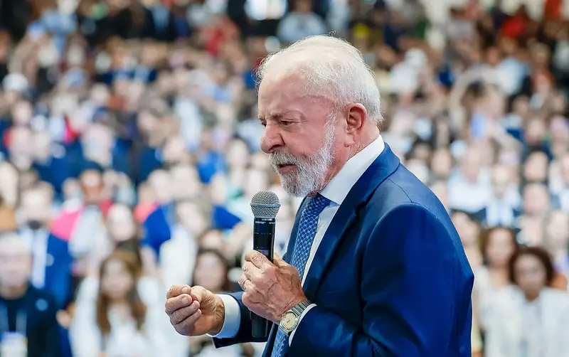 After pressure, Lula sanctions law against criminal factions with partial veto