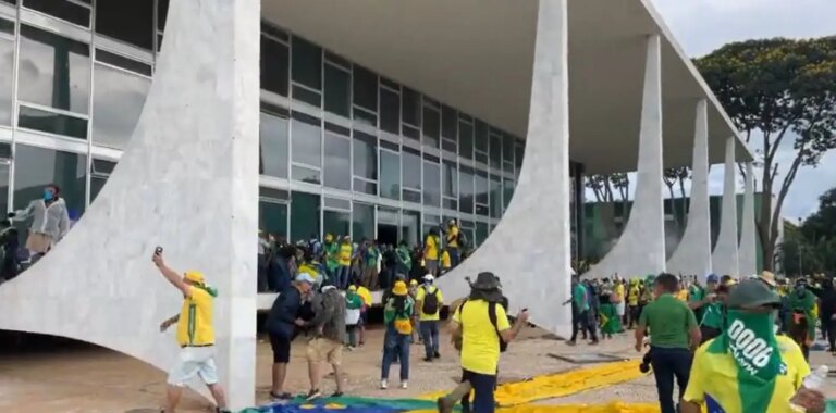 Fugitive from the acts of January 8th dies in Argentina, says association
