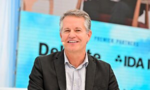 How Walmart CEO Uses His Father’s Lessons to Lead $1 Trillion Giant