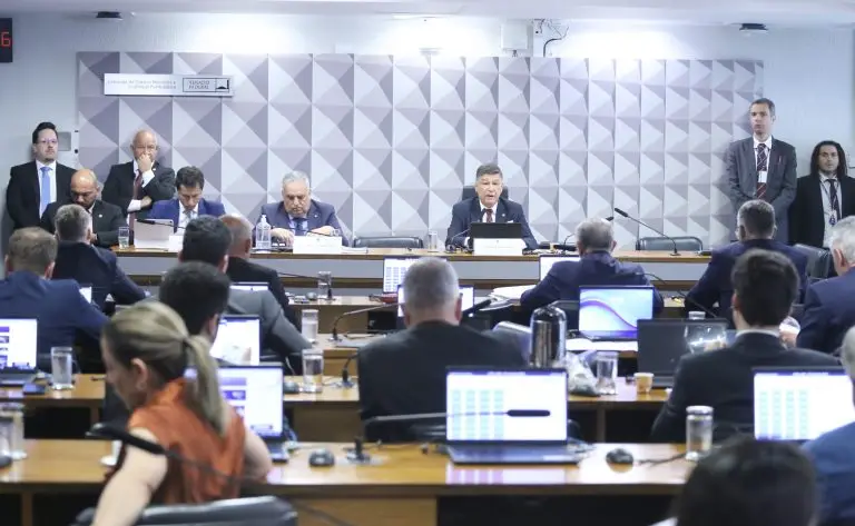 INSS CPMI approves summons of brother-in-law, Vorcaro's ex and Master directors