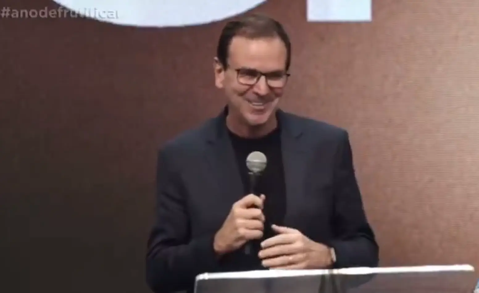 Workers' Party declares support for Paes in Rio and launches Benedita into the Senate