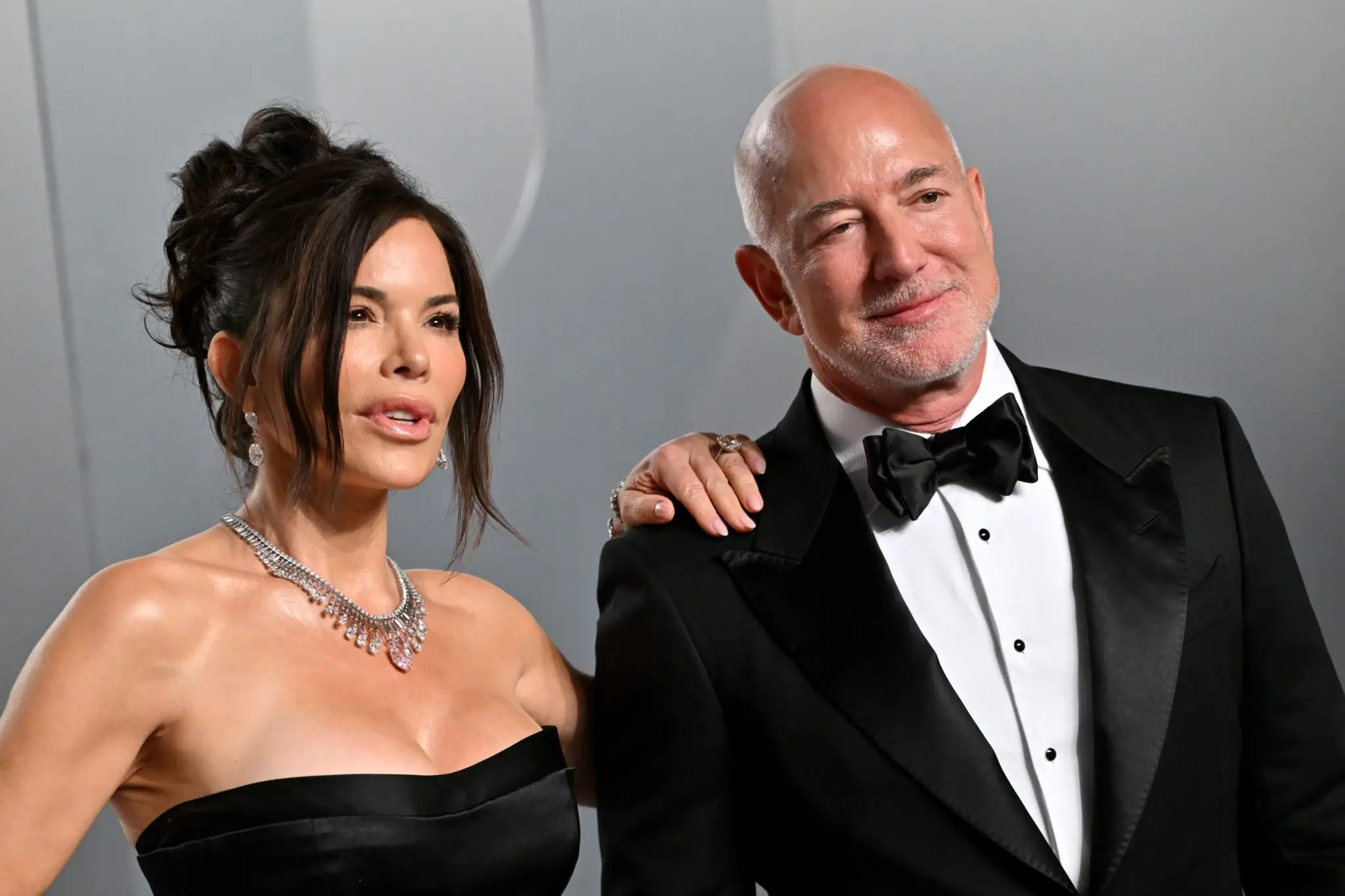Bezos delays donating $10 billion to help climate, and his wife tries to meet deadline