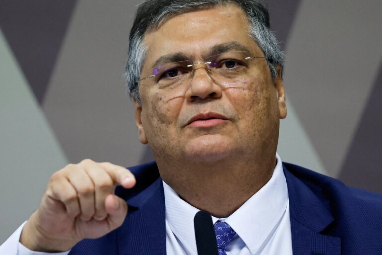 Dino defends tougher penalties for corruption of judges and obstruction of investigations
