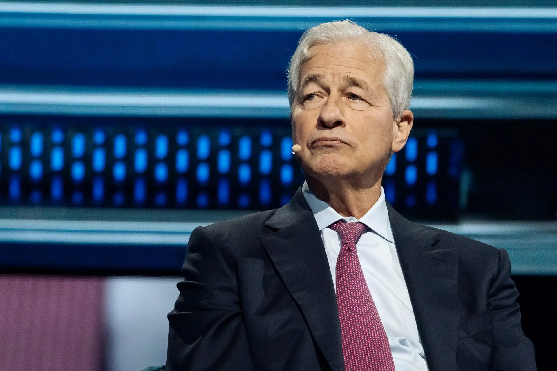 Jamie Dimon defends US war in Iran and says the West was slow to react