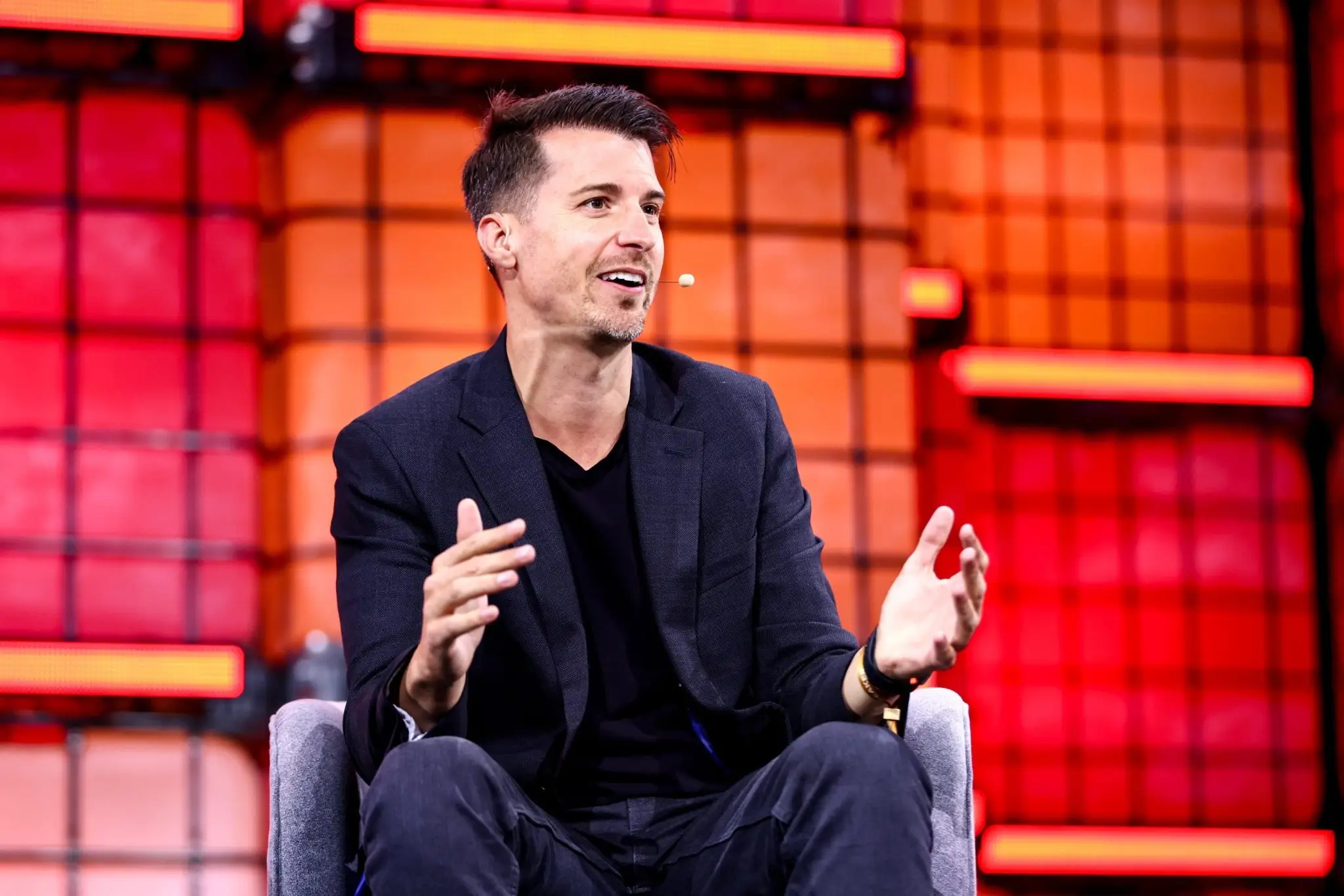 This CEO pirated games, became an Air Force hacker and now has a US$3 billion company