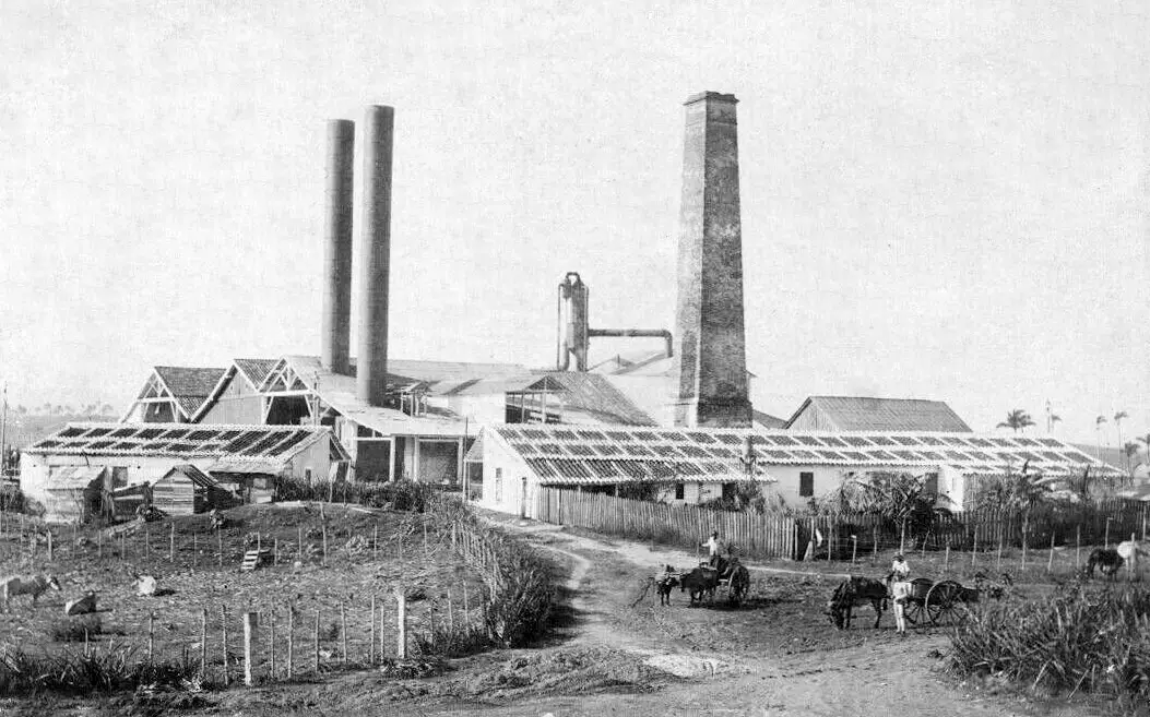Usina de Açúcar em Cuba (Wikipedia Commons)