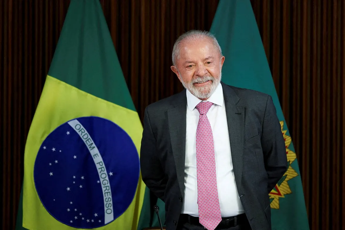 O presidente do Brasil, Luiz Inácio Lula da Silva, durante uma reunião ministerial no Palácio do Planalto, em Brasília, Brasil, em 31 de março de 2026. REUTERS/Adriano Machado