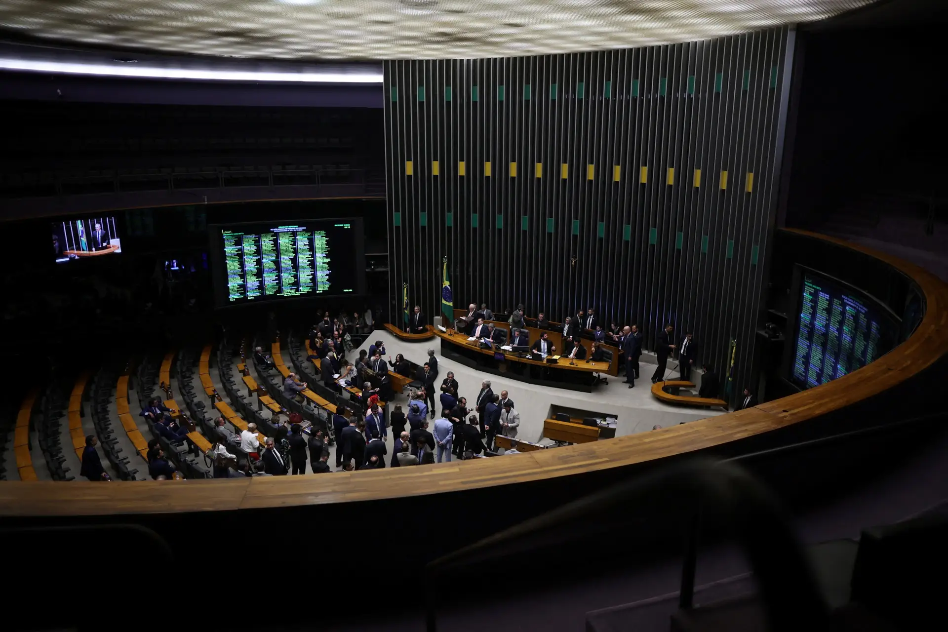 Chamber closes session without holding votes or reading critical minerals