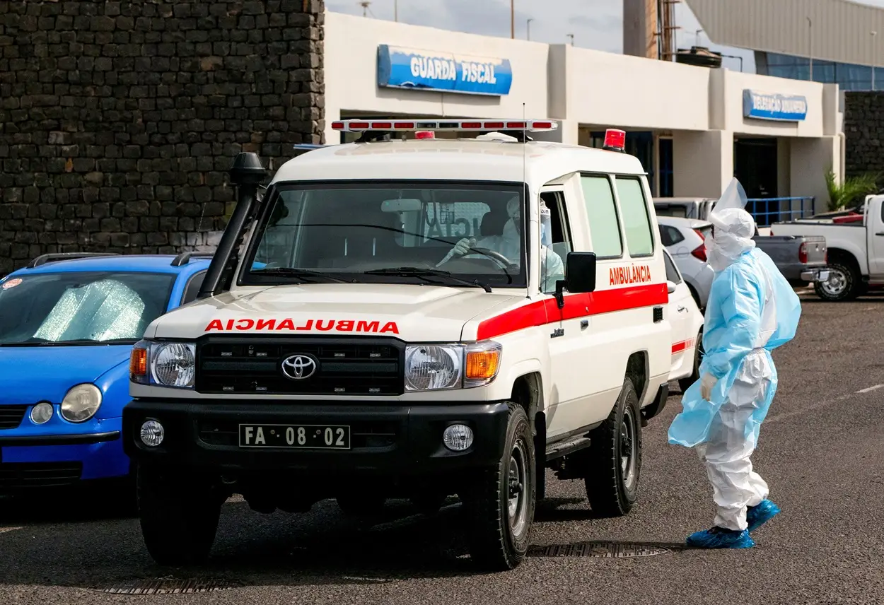 Global authorities rush to track hantavirus, but predict 'limited' outbreak