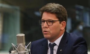 Producer and Mário Frias contradict Flávio and deny that Vorcaro paid for the film